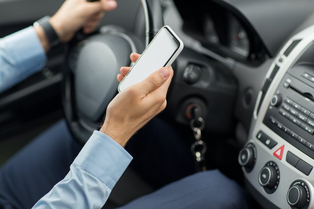 Texting and Driving Laws in Louisiana